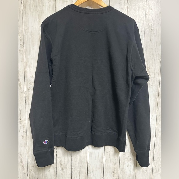 Champion Men's Black Crewneck Sweater Size M - Picture 3 of 4